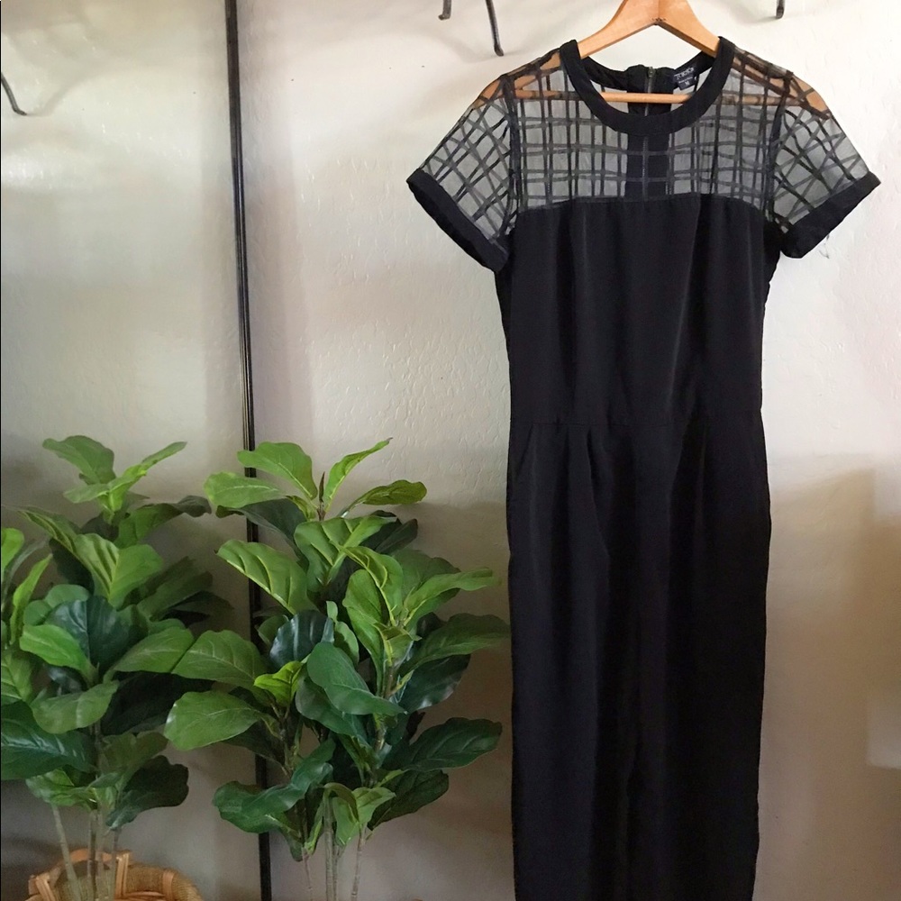 Dressy Mesh Detailing Flowy Jumpsuit